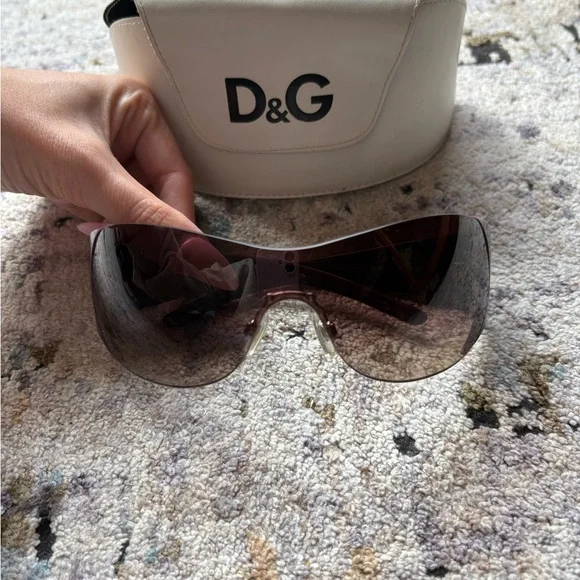 Y2K Dolce & Gabbana Shield Purple Rhinestone Sunglasses, D&G 8037B - Picture 11 of 15